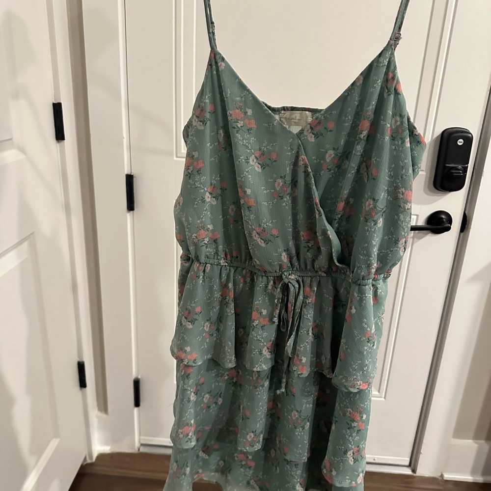 Altard State: Floral Green Sleeveless Tiered Ruffle Spring Dress